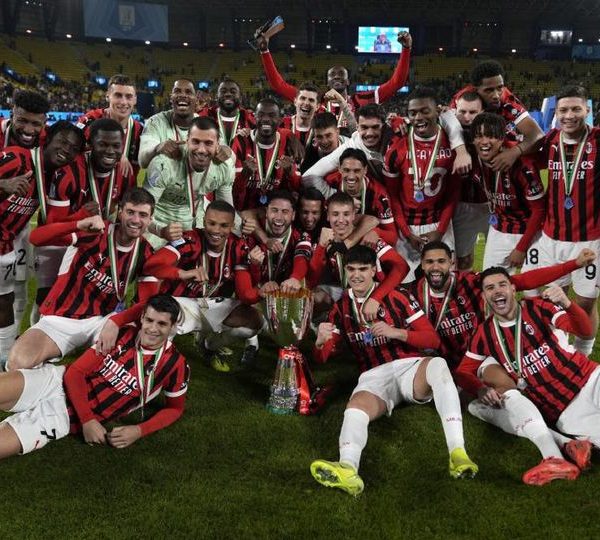 ac-milan-juara-piala-super-italia-setelah-kalahkan-inter-milan-3-2-dalam-laga-dramatis
